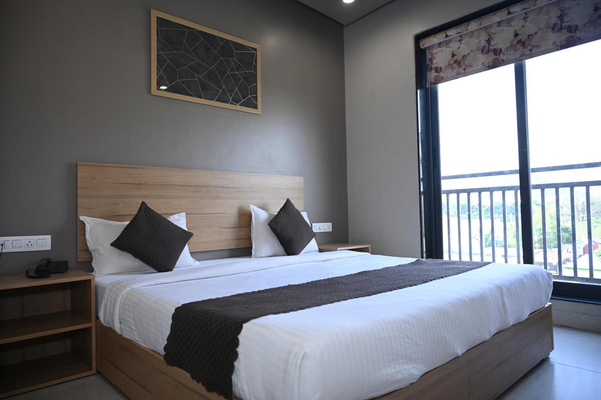 Sheer Bliss Otel Udaipur Dış mekan fotoğraf
