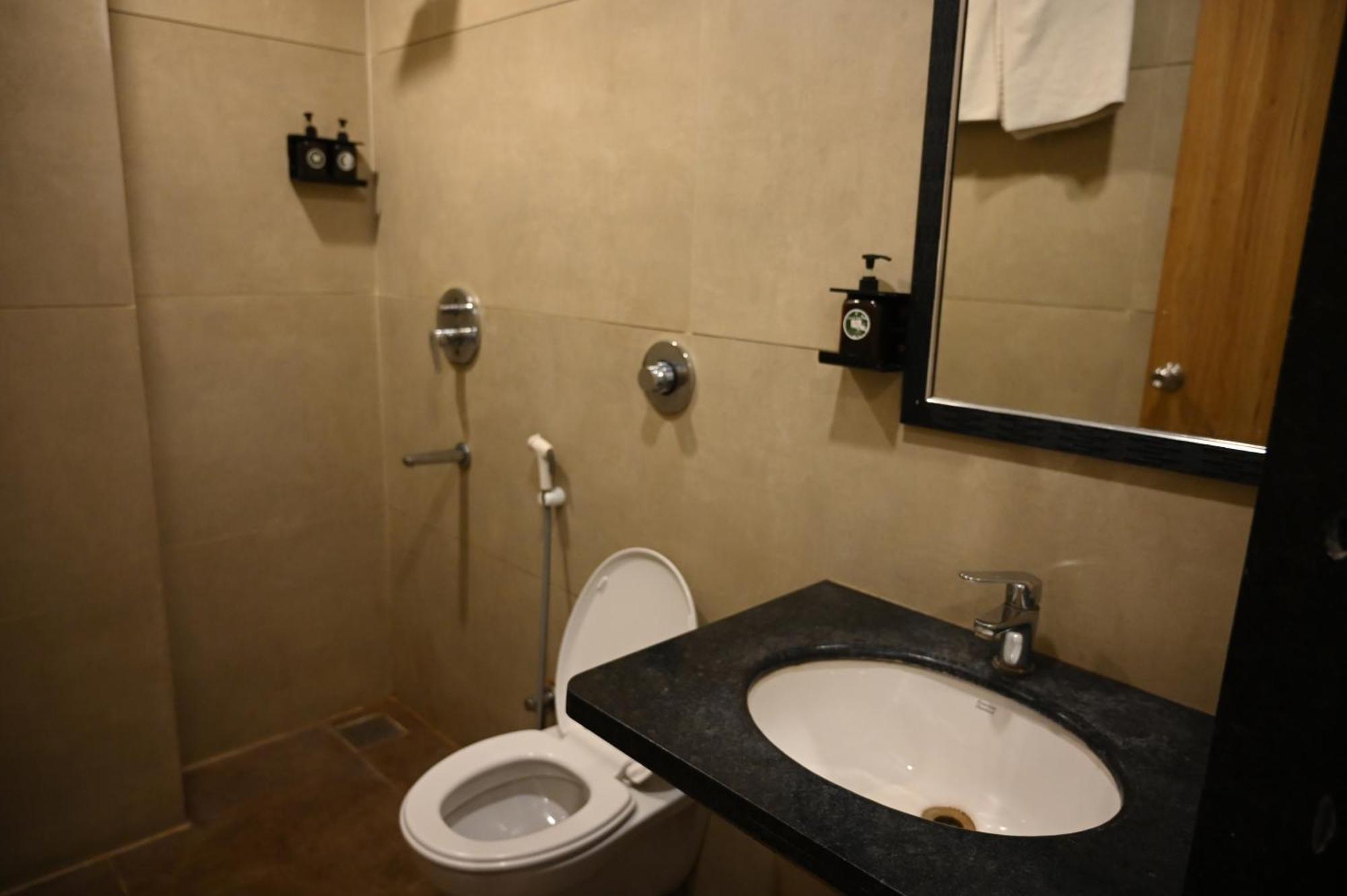 Sheer Bliss Otel Udaipur Dış mekan fotoğraf